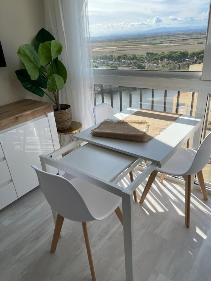 Four Seasons Apartamento Empuriabrava Exterior foto
